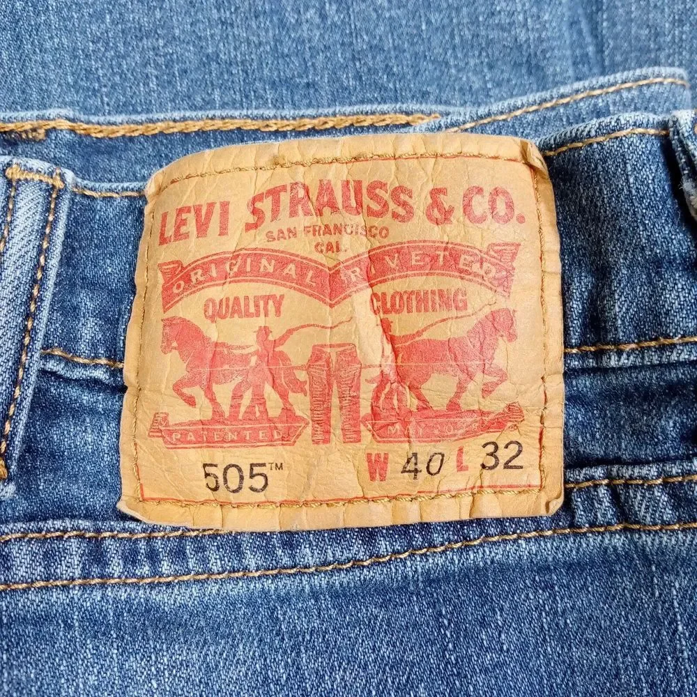 Levis light stains
